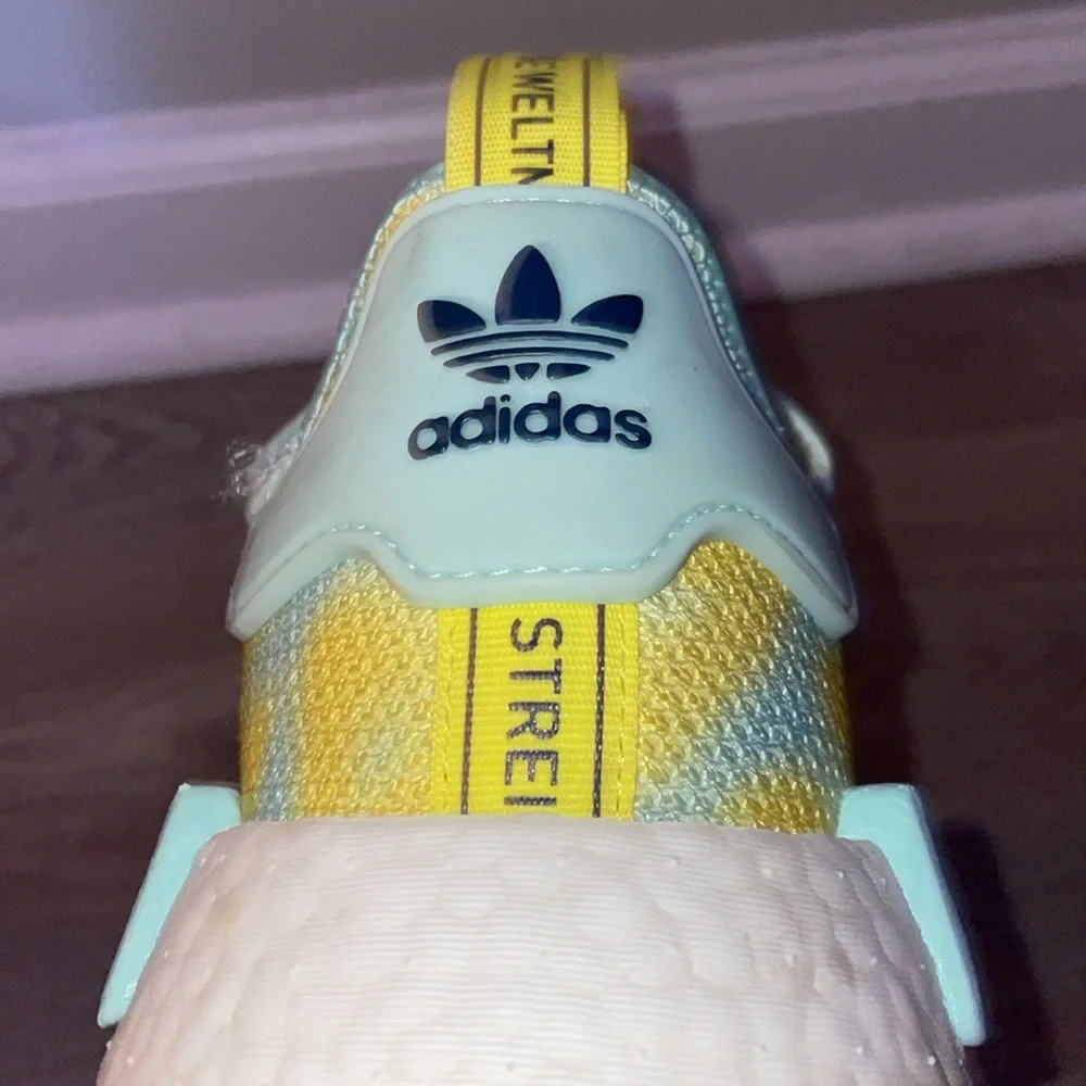Adidas NMD R1 - Picture 6 of 6